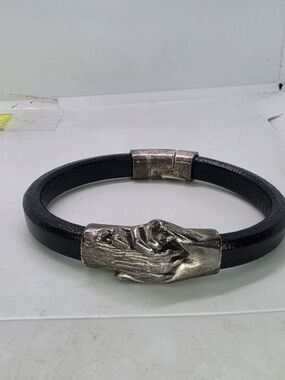 Hand & Paw Project Cat Dog Matellic Black Leather Bracelet Silver-plated pewter